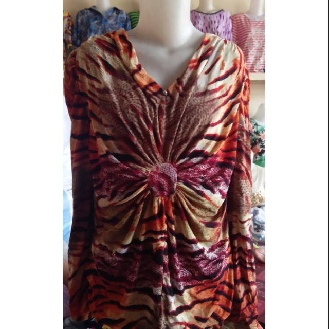 Atasan corak macan, zebra. Ular