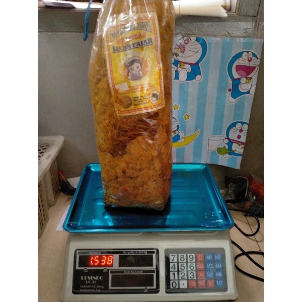 

Keripca Daun Jeruk Rasa pedas kiloan / Keripik Kaca atermurah Bisa COD