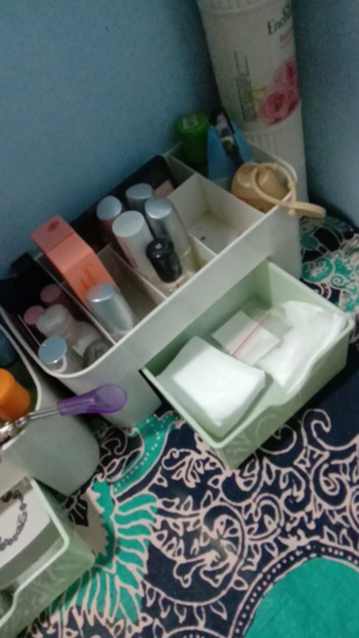 Kotak Organizer Tempat Penyimpanan Perlengkapan Kosmetik Perhiasan Rak Make Up