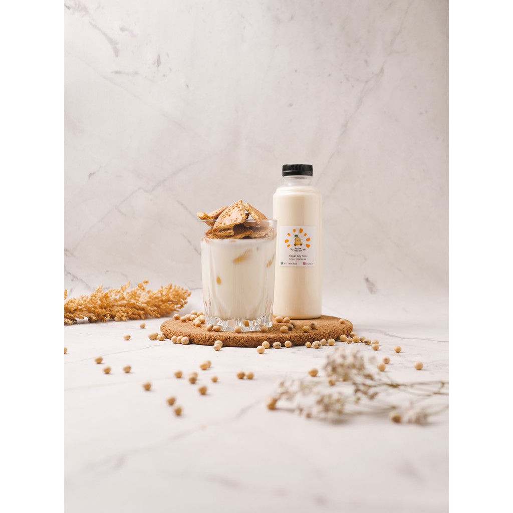 

Soy Day Regal Soy Milk Susu Kacang Kedelai [250 mL]