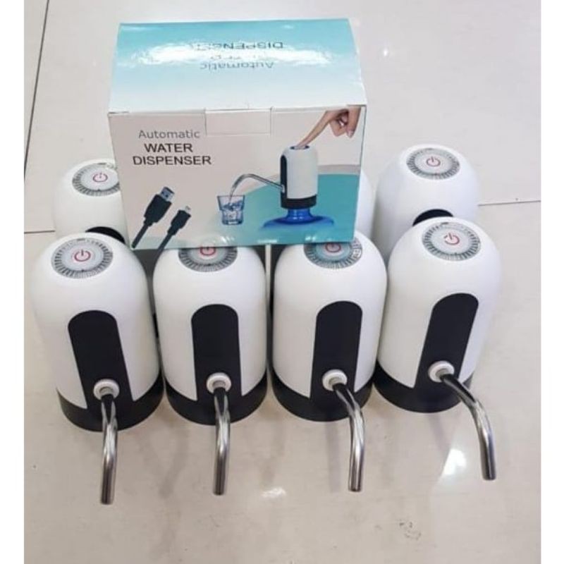 Automatic water dispenser