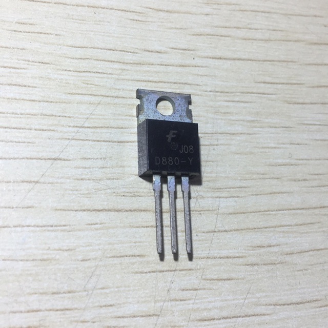 Transistor D880