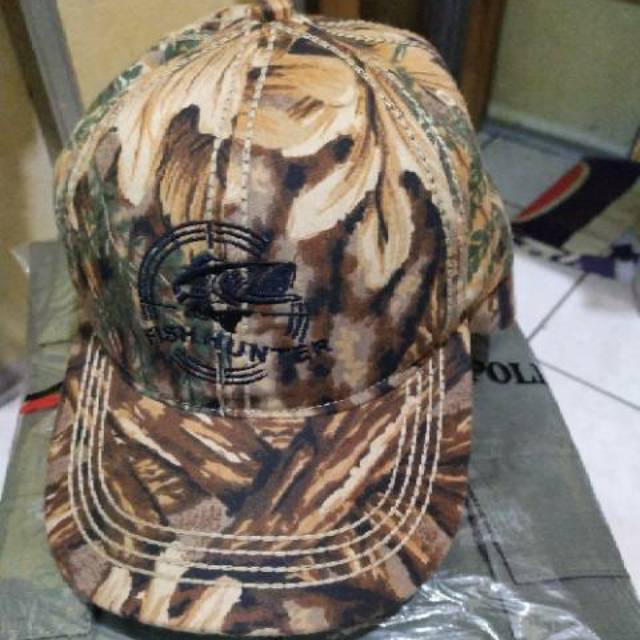 TOPI HUNTER