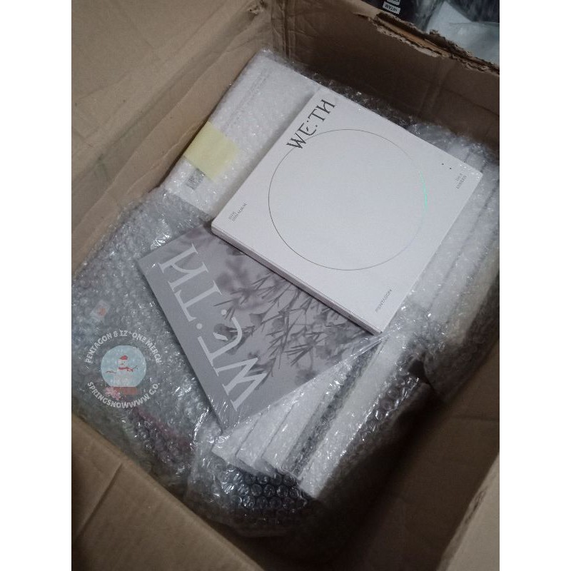 Album Pentagon WE:TH