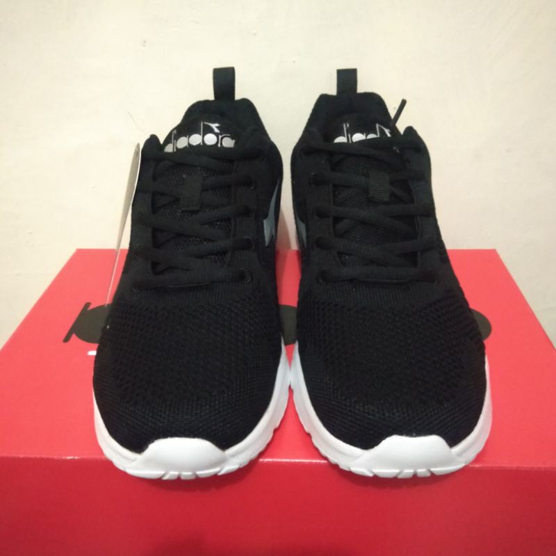 CRAZY SALE Diadora Joule Original