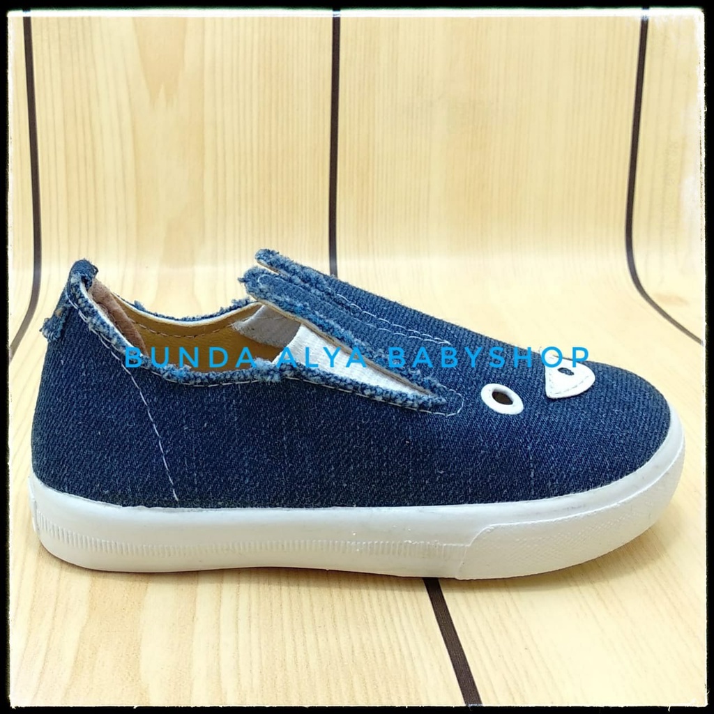 Sepatu Anak Jeans Kelinci Usia 4 Tahunan BIRU TUA Motif Kelinci Lucu - Sepatu Anak Cewek Denim Rabbit Size 29