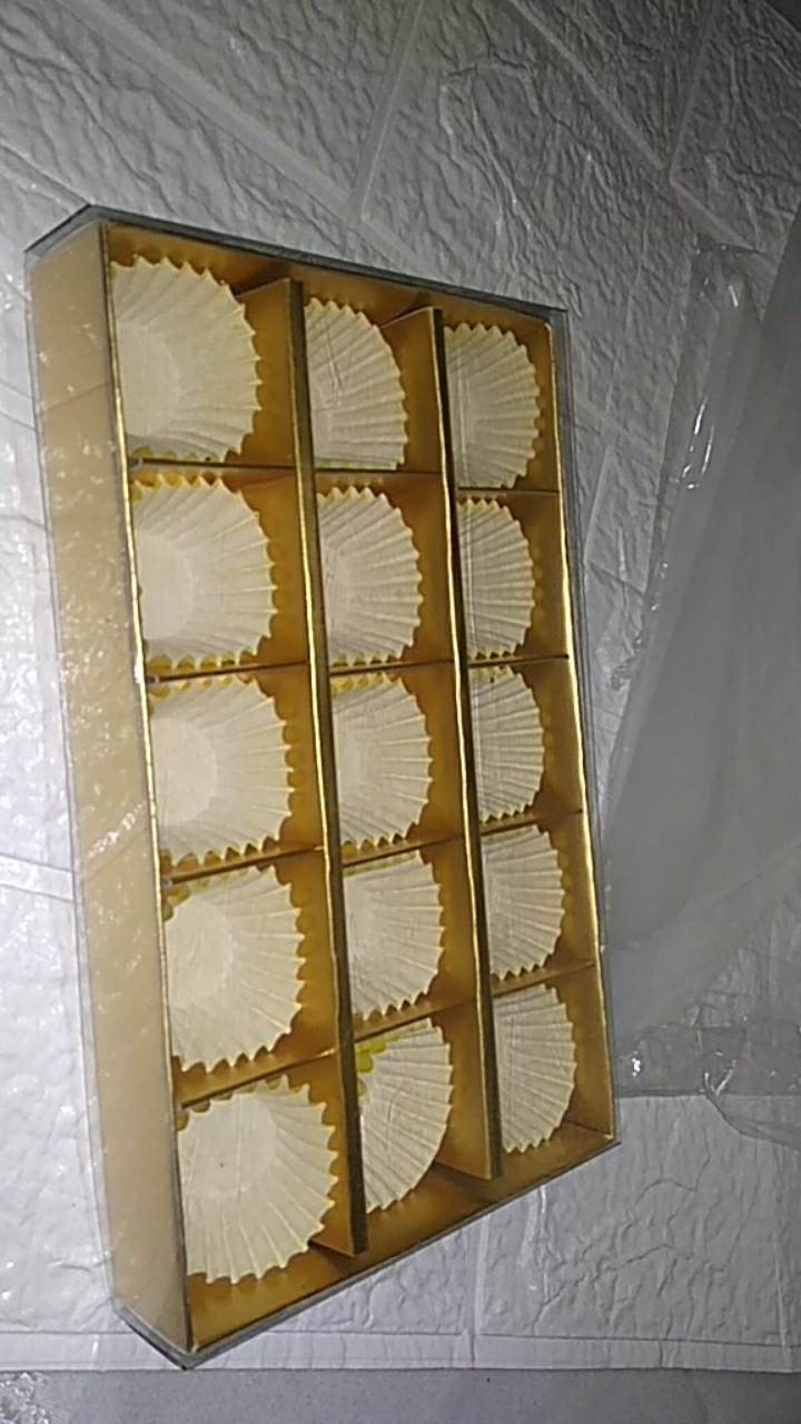 Box Coklat - Box Nastar Sekat 15 (3x5) Warna Emas