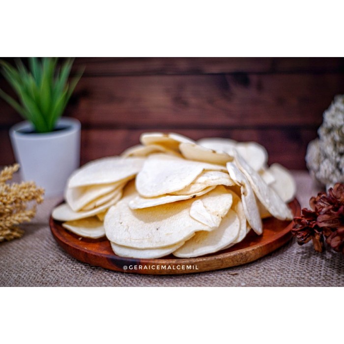 

KERIPIK KENTANG PUTIH SINDANG LARIS DARI KOSAMBI BANDUNG PALING LEZAT