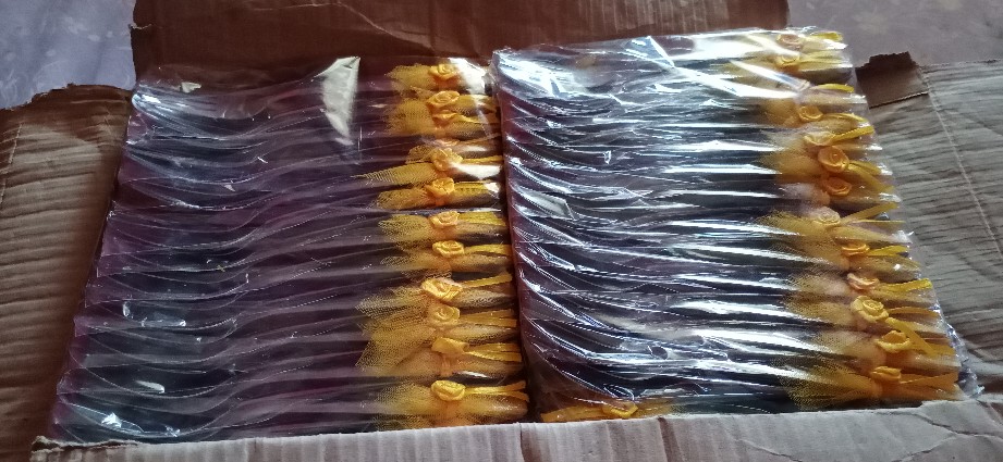 Souvenir Sendok Garpu Makan Kemasan Plastik Tile Sovenir Pernikahan Murah Besar