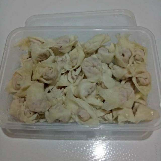 

Pangsit Udang Goreng atau di Rebus
