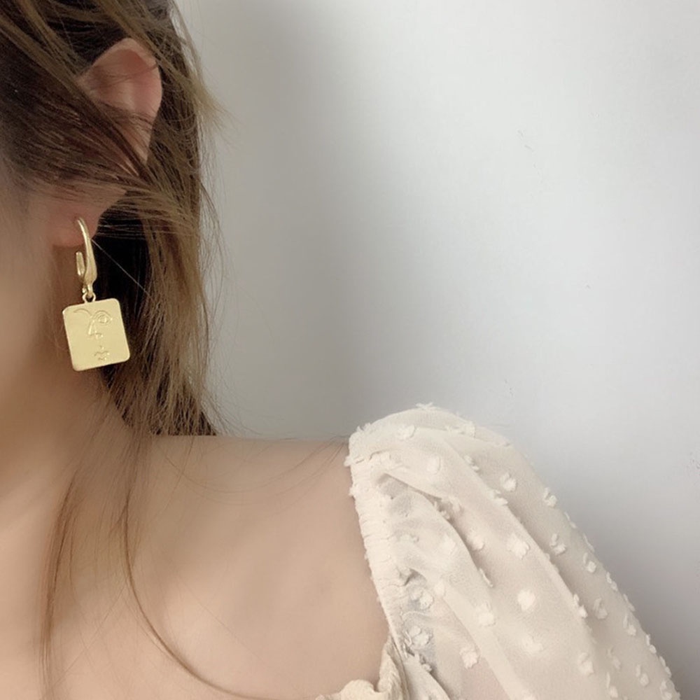 Anting Tusuk Gantung Bahan metal Desain Geometri Asimetris Gaya Bohoretroelegan Untuk Wanita