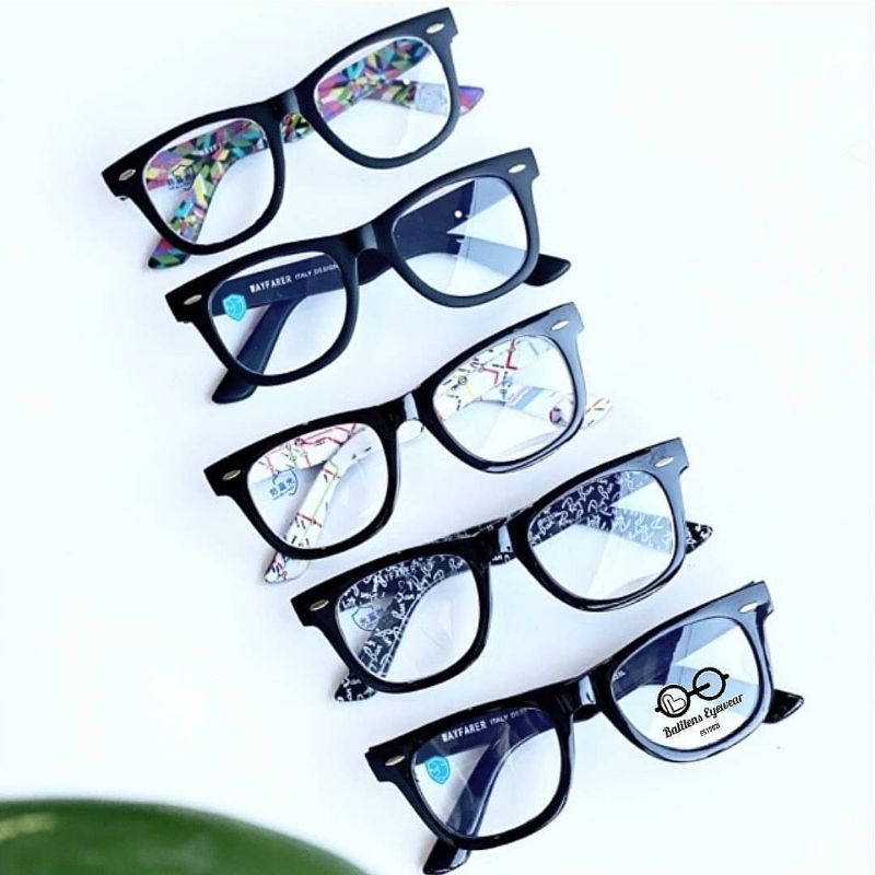 Kacamata pria. Kacamata gaya