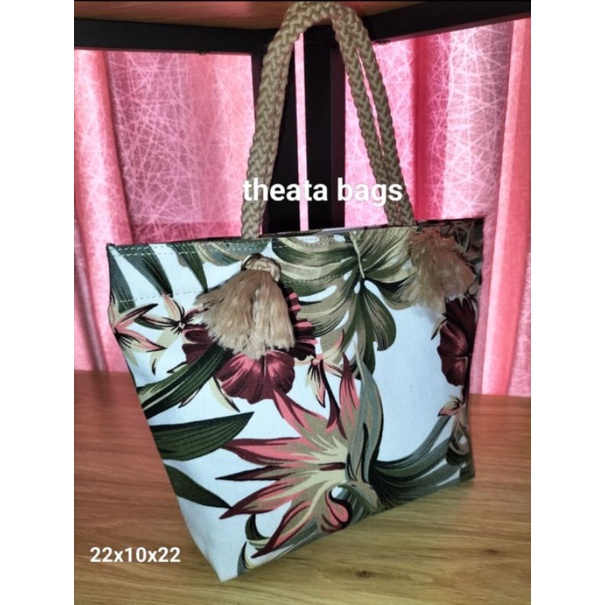 Totebag Kanvas Tas Kosmetik dimensi 32 x 10 x 23