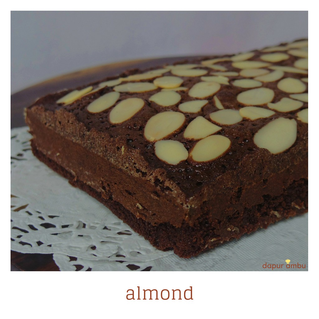 

Brownies Almond by Dapur Ambu