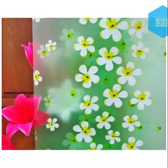 

Sun Blast Sticker Kaca Bunga Hijau Putih Ukuran 100 cm x 90 cm (Sudah Ada Lem – MLG)