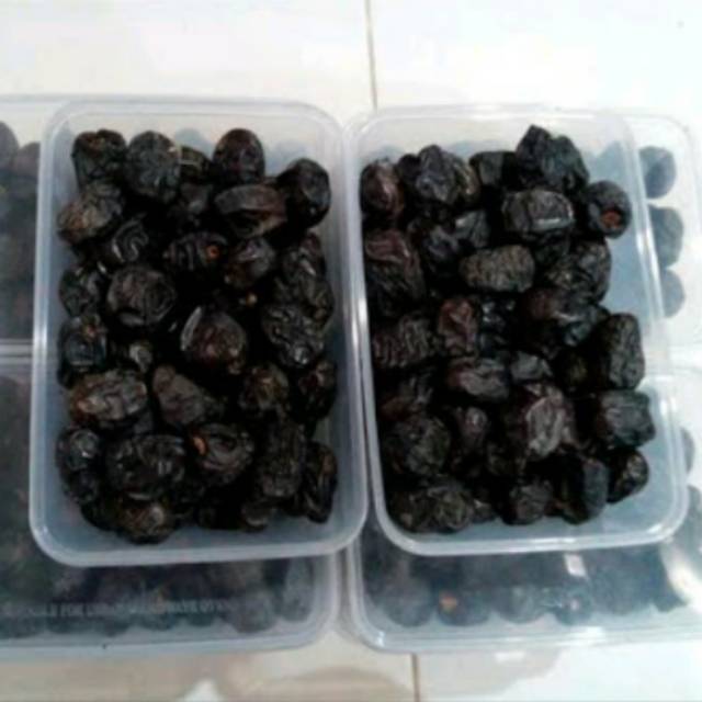 

Kurma Ajwa