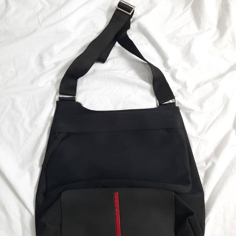 Prada Sling Bag second