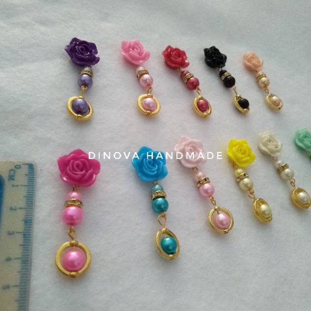 Ds388/brosdagu resin mawar pandora di bawah/bros dagu mutiara resin mawar/bros hijab/souvenir/peniti hijab/bros jilbab