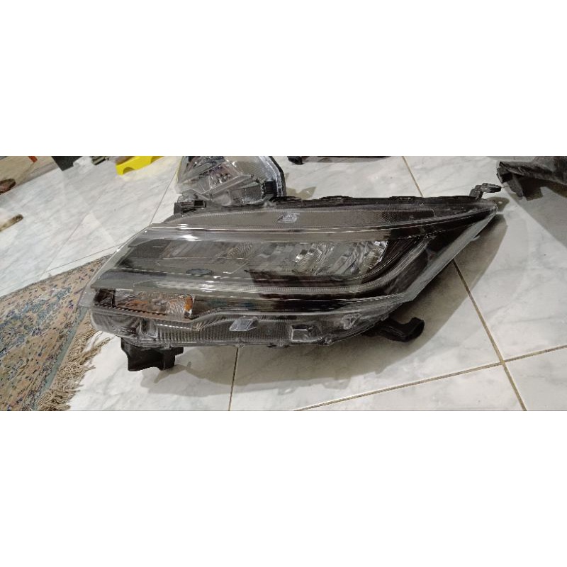 HEADLAMP/LAMPU DEPAN TOYOTA RUSH 2018-2021