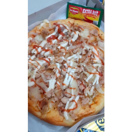 

ummine Aziza Pizza
