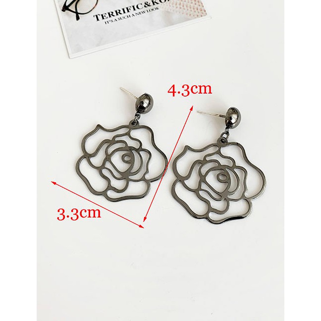 LRC Anting Tusuk Fashion Color Alloy Hollow Flower Stud Earrings D63496