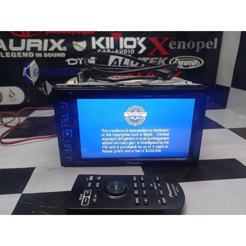 Headunit Pioneer AVH 175DVD