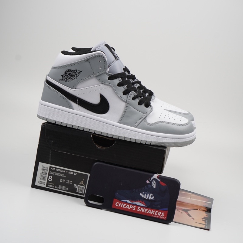 Nike AIR JORDAN 1 MID LIGHT SMOKE GREY