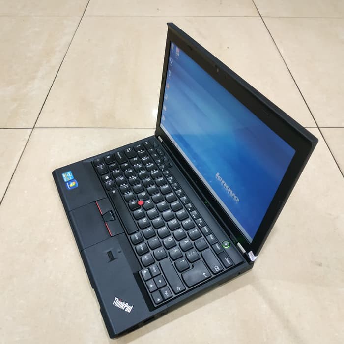 Laptop Lenovo Thinkpad Core i3 gen 3 ram 4gb bergaransi