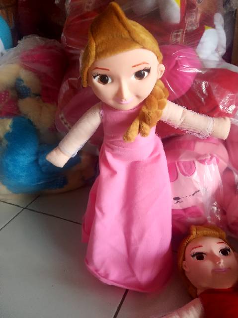 Boneka frozen