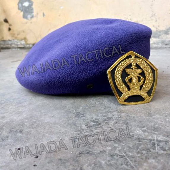 Baret Menwa Plus Emblem Baret Ungu