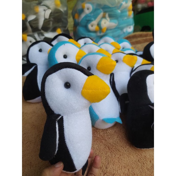 BONEKA CAPIT / MESIN CAPIT KARAKTER PINGUIN