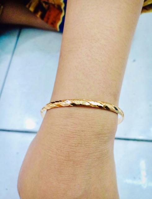 Gelang tangan wanita / yaxiya / xuping / lapis emas / gelang kroncong