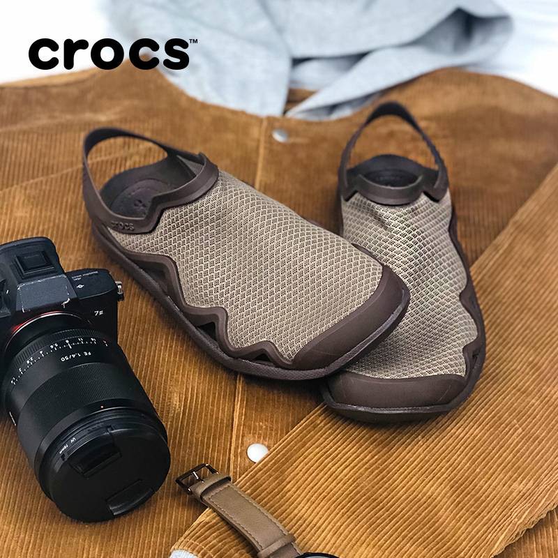 Crocs / Crocs Pria / Sepatu Sandal Crocs / Crocs Swifwater mesh wave / Crocs Original / Sandal Crocs