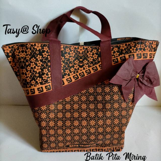 

Tas hajatan pita mewah uk. 22x22