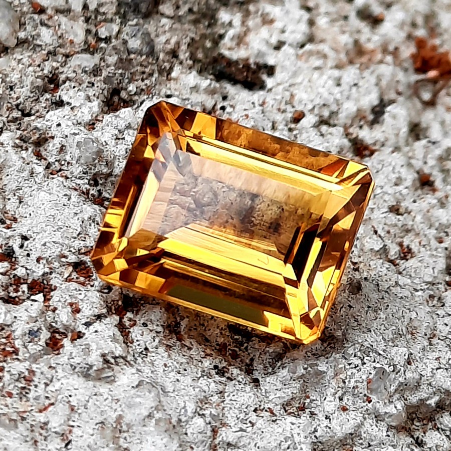 Batu Natural Citrine Asli Kotak Cutting