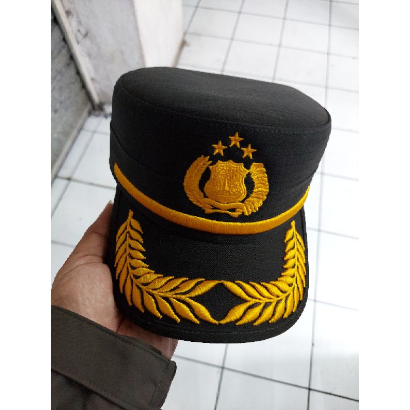 TOPI KOMANDO POLISI POLRI