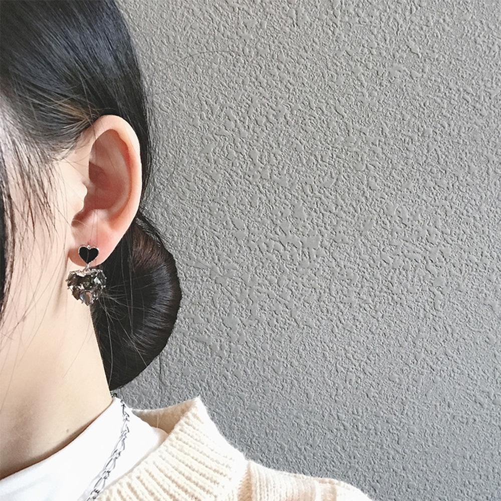 Anting Stud Bentuk Hati Gaya Simple Untuk Fashion