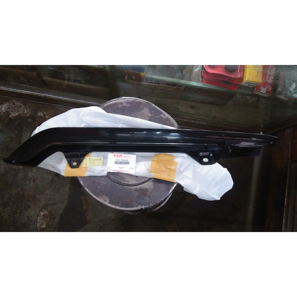 Katengkas Tutup Cover Rantai Thunder 125
