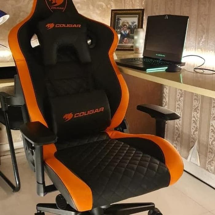 170 degree reclining Black and Orange 160kg support Cougar Armor Titan ultimate gaming chair with premium breathable pvc leather