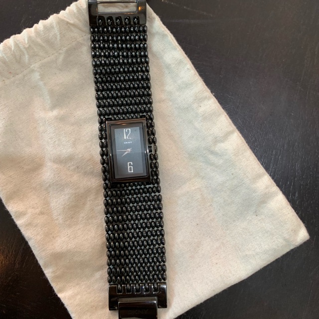 Preloved jam tangan DKNY