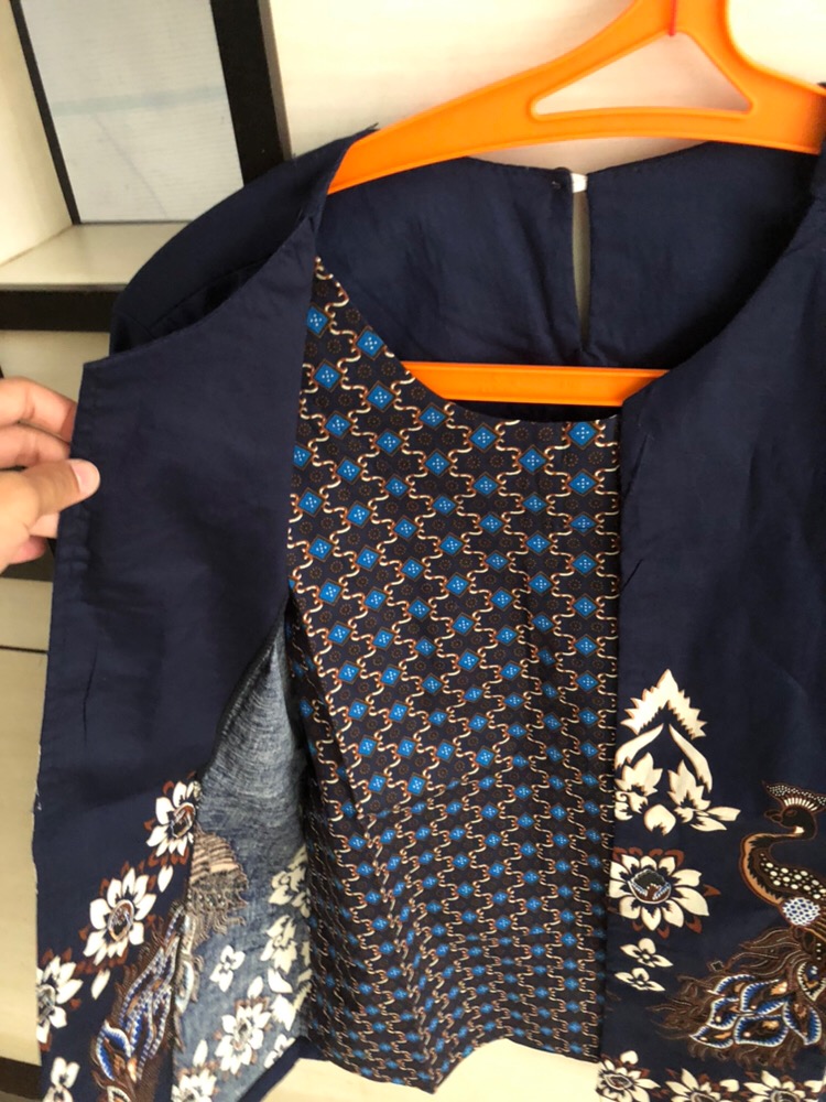 Maja - Long Busan Blouse Batik Wanita