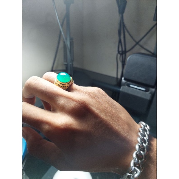 Batu Bacan Majiko Giwang