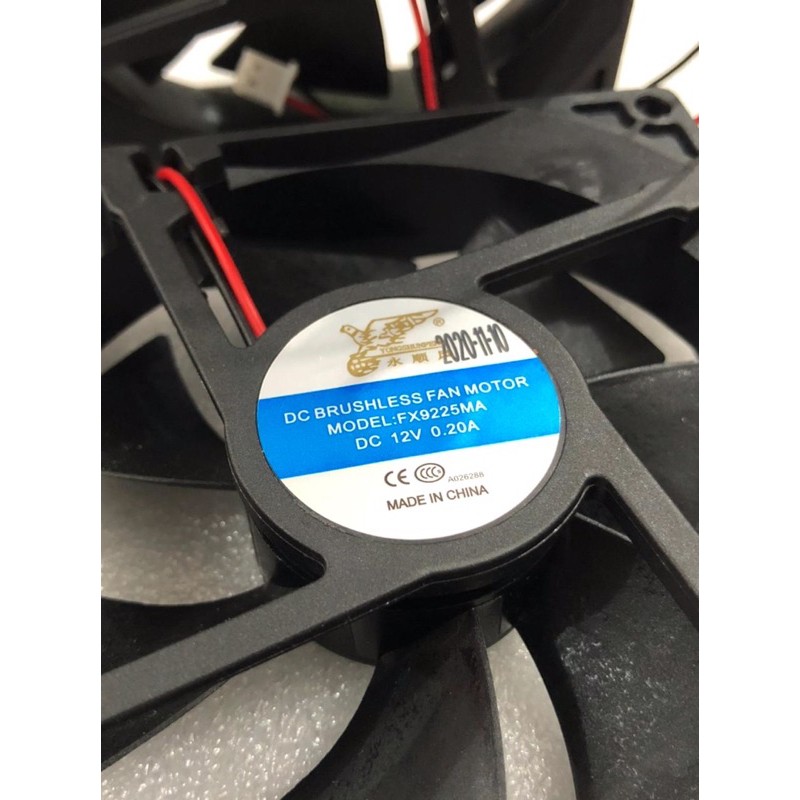 Fan DC 12V 9cm 12 volt 9x9 GB