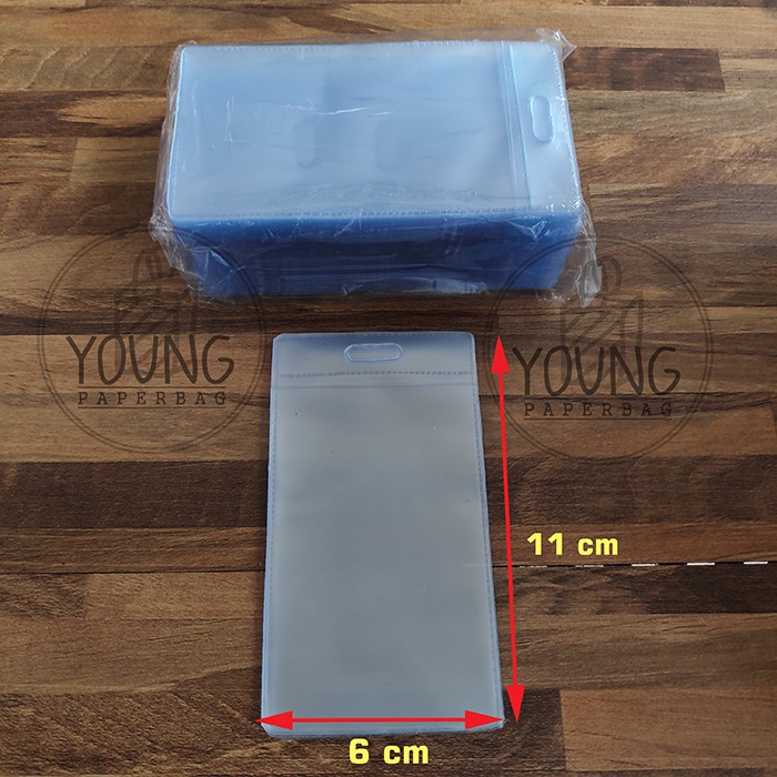 

ORGANIZER-DOCUMENT- KANTONG PLASTIK MIKA COVER DOFF KARTU ETOLL / ATM / KTP / ID CARD 6X11