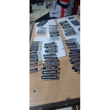 

nametag nomer dada