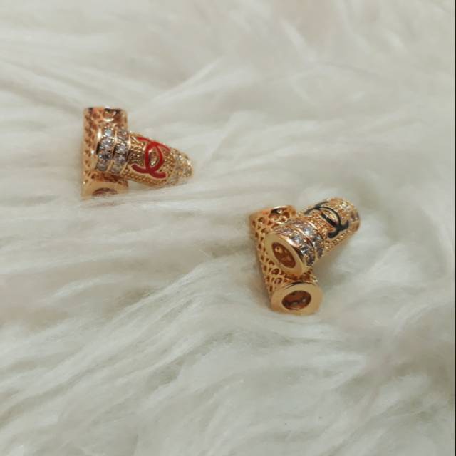 Pembatas Gelang Chanel