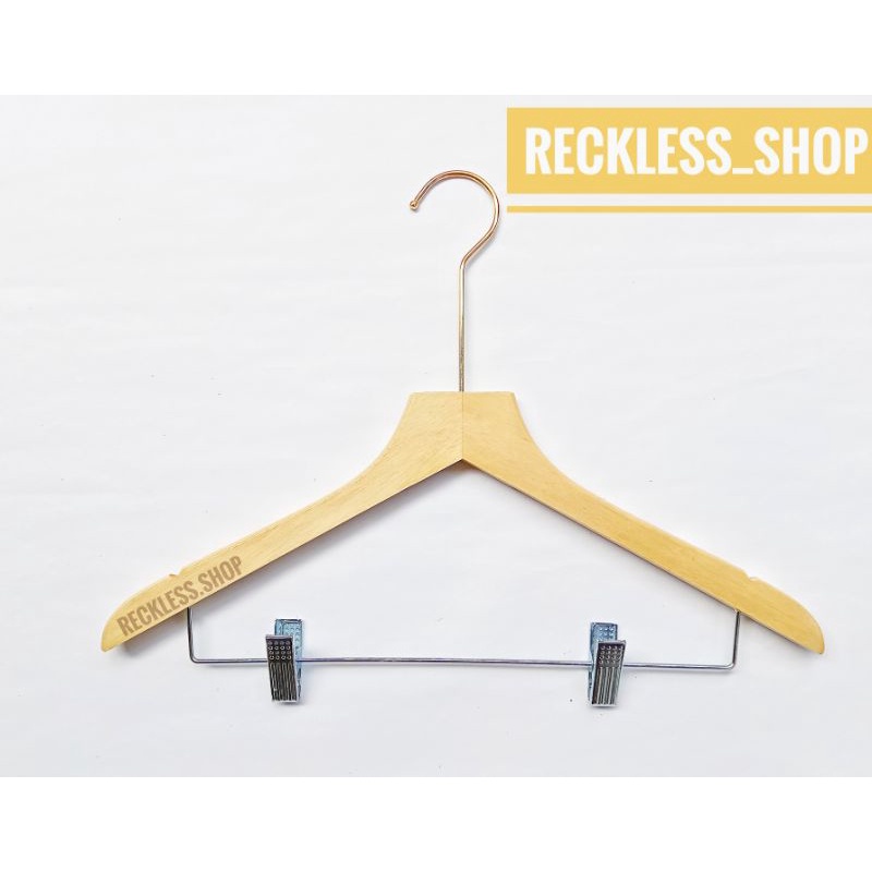 GANTUNGAN BAJU KAYU HOOK GOLD KEPALA LURUS