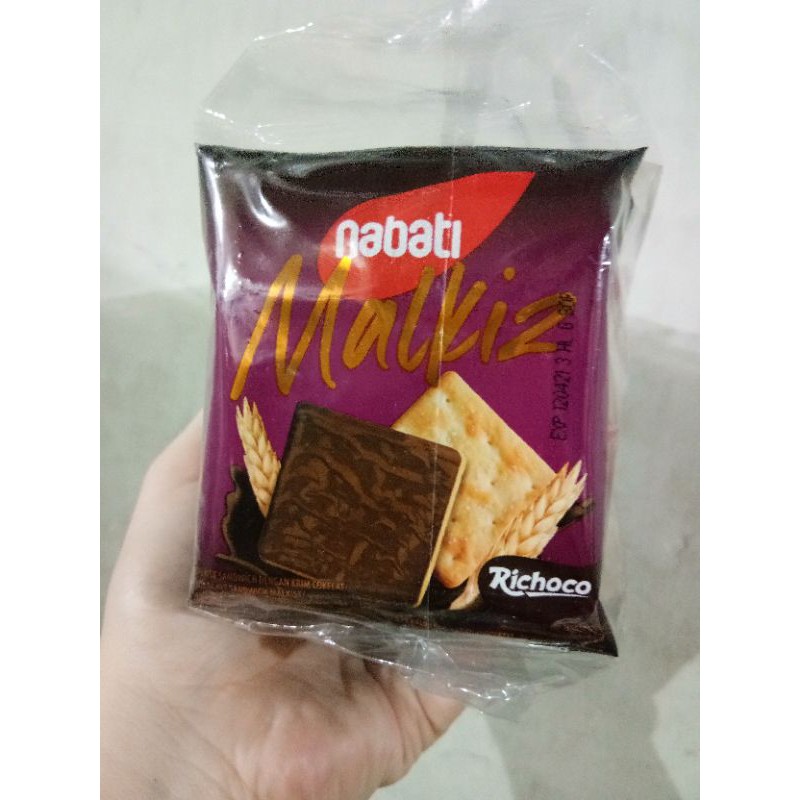 nabati malkiz richoco 1 renceng isi 10 pcs gratis 2 pcs (selama masih promo ya)