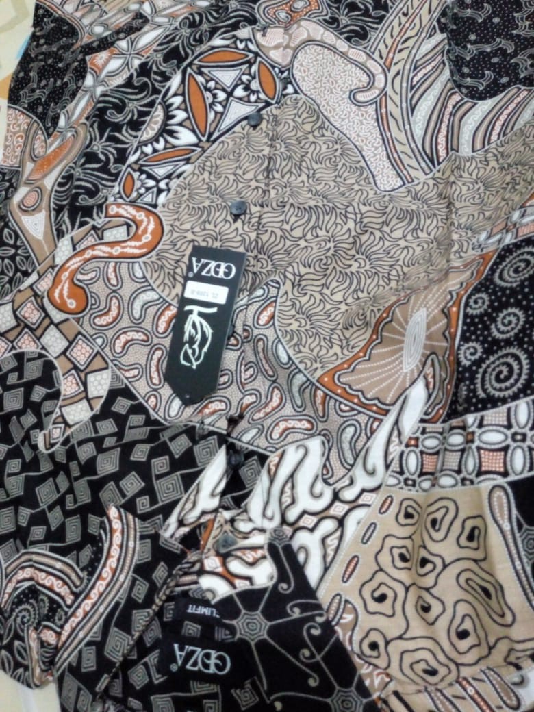 Odza Batik Slimfit Pria Lengan Panjang Modern Hem Saniva