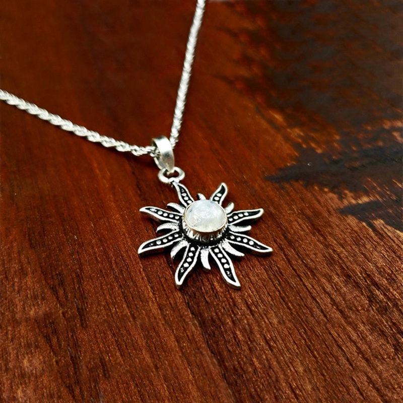 Fancyqube Kalung Rantai Choker Liontin Bunga Matahari Bahan Stainless Steel Lapis Emas 18k Untuk Wanita